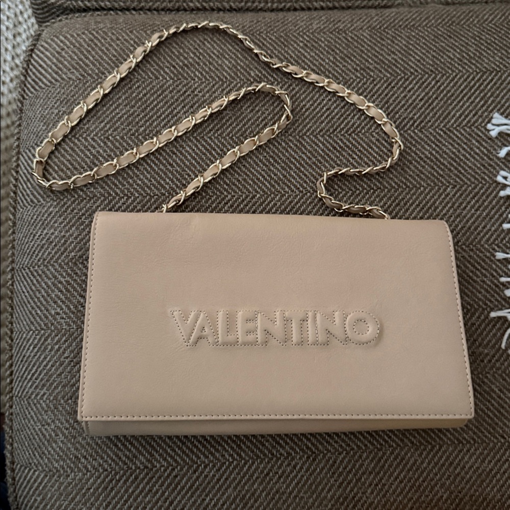 NWOT Valentino Tan Crossbody Bag with Gold Chain envelope style and dust bag